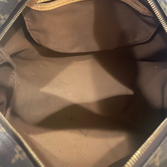 Authentic Louis Vuitton Montorguiel GM Comes with original dust bag and box - Picture 7 of 15